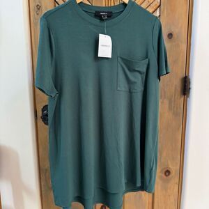 NWT (0X) Forever 21 green tunic top pocket tee